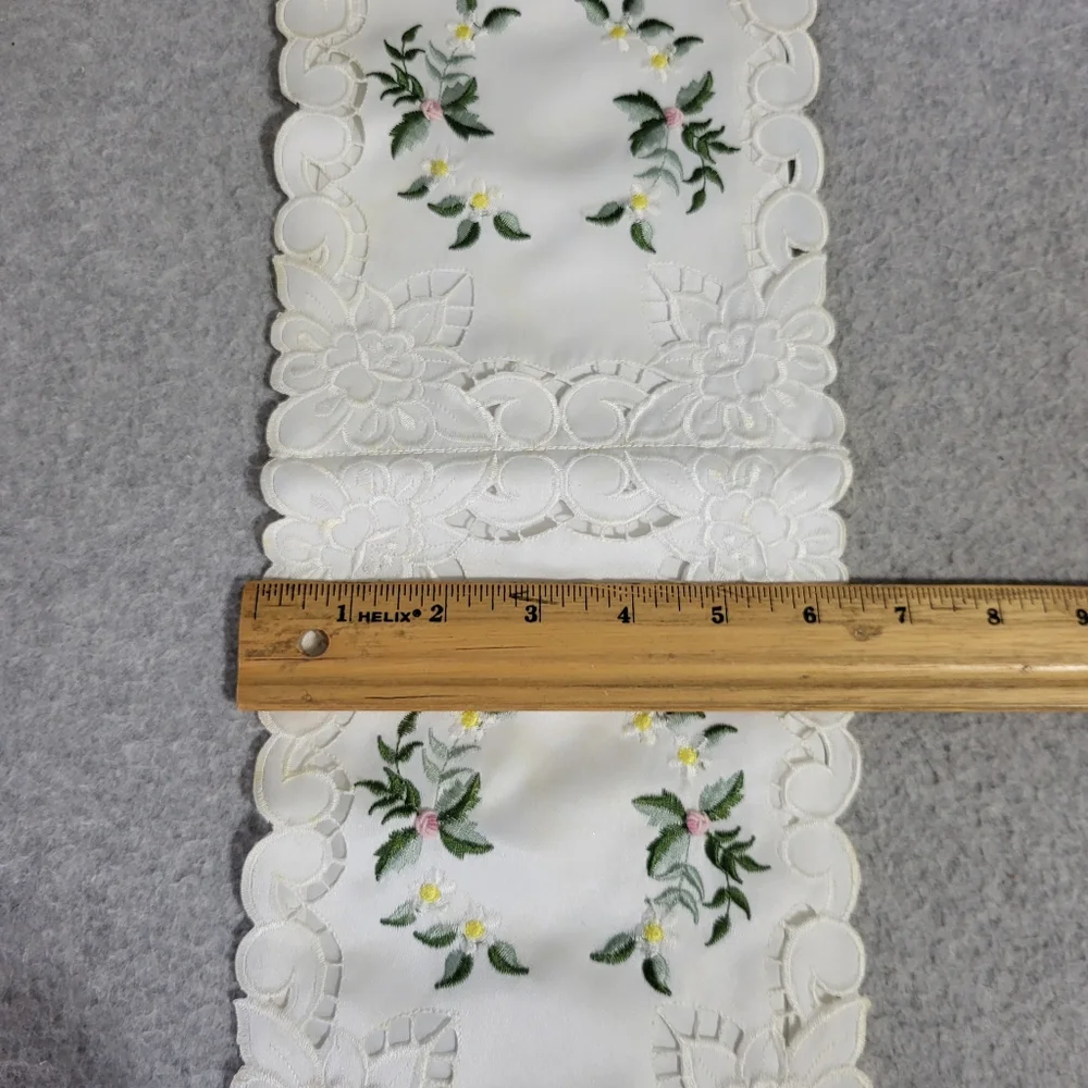 Vintage 2 Roll Fabric Toilet Paper Holder Ivory Cutwork Lace Embroidery Romantic